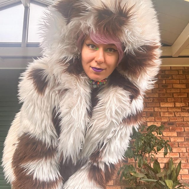 Icelandic Sheepskin Faux Fur Hooded Coat – Unisex Oversized Jacket