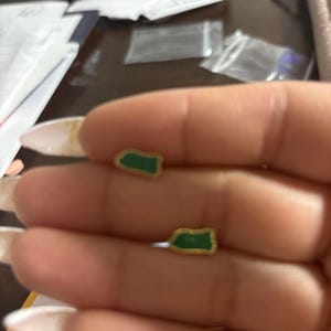 JOCELYN added a photo of their purchase