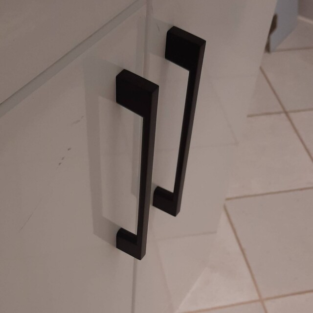 Sleek Black Matt Strap Cabinet Handles – Perfect For Kitchen, Bathroom & Bedroom Drawers (128mm Or 160mm)