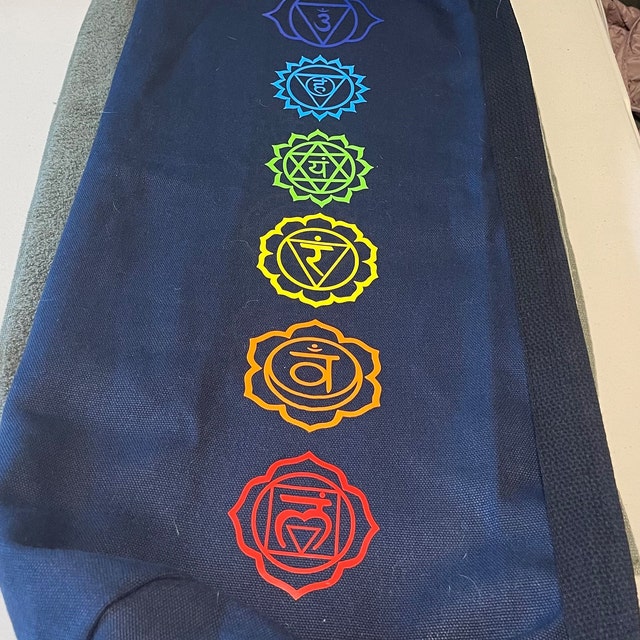 はち✨隠れ神金文字チャクラ絵画 チャクラのコンセプト。内なる愛と光と平和。華麗な曼荼羅の上に