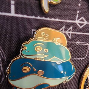 Roun Frens Frog Stack Hard Enamel Pin RESTOCK Three Dumpy Tree Frogs ...