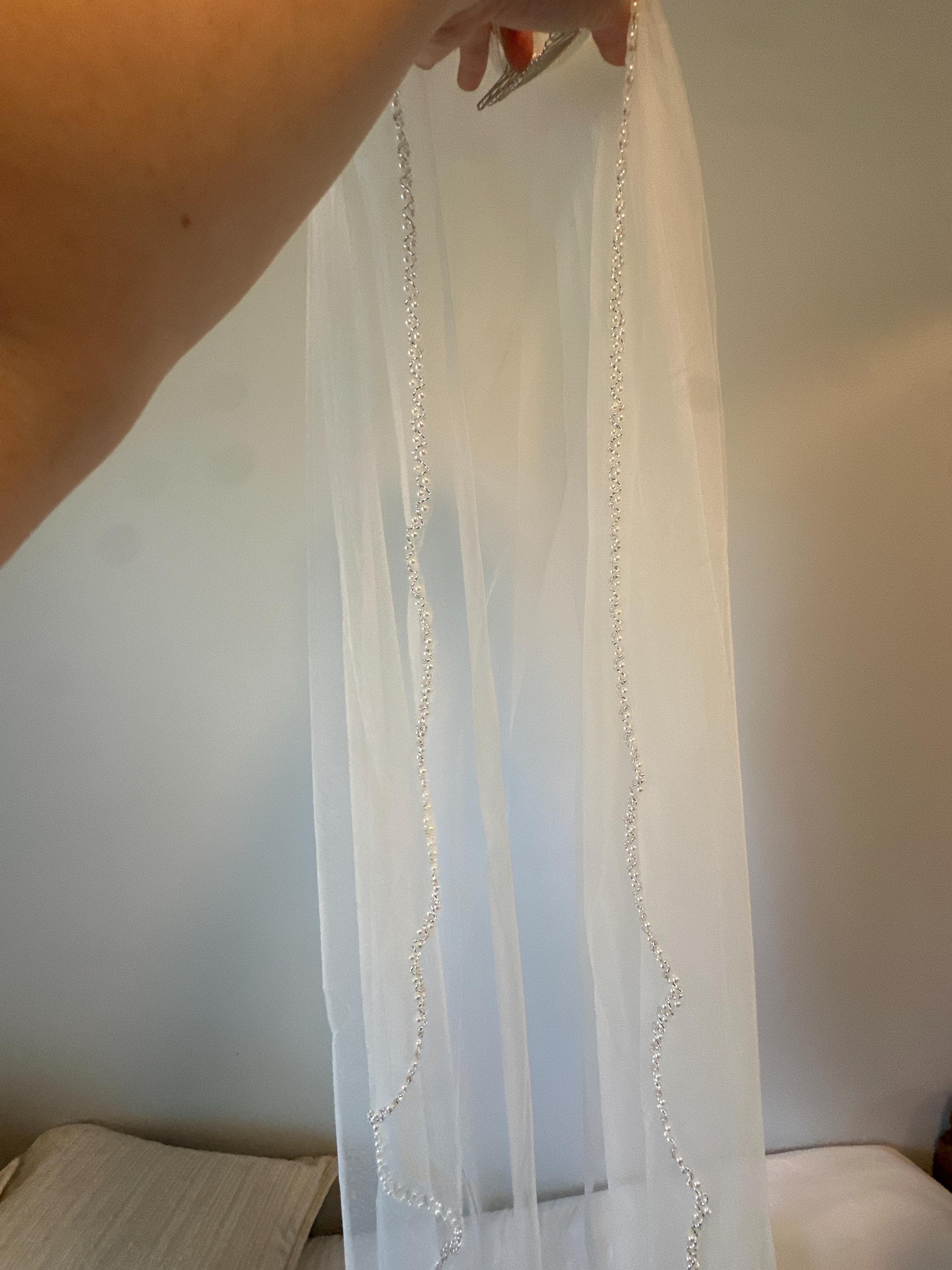 1 Tier Beaded Edge Veil, Scalloped Edge Veil, Elegant Fingertip Veil, Chapel Wedding Veil, White Ivory Beaded Bridal Veil
