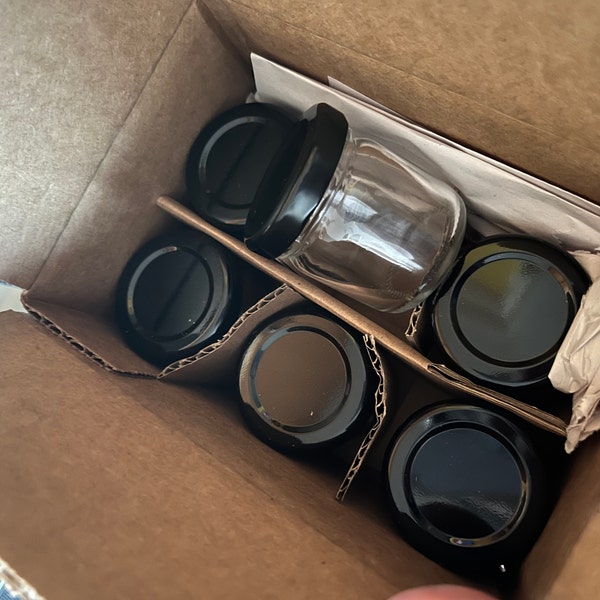 Nakpunar Mason 4 Oz Glass Jars With Gold Lids – Set Of 6, Round, Modern Style, Made In USA, Canning Jar, B5-GMML-26F5
