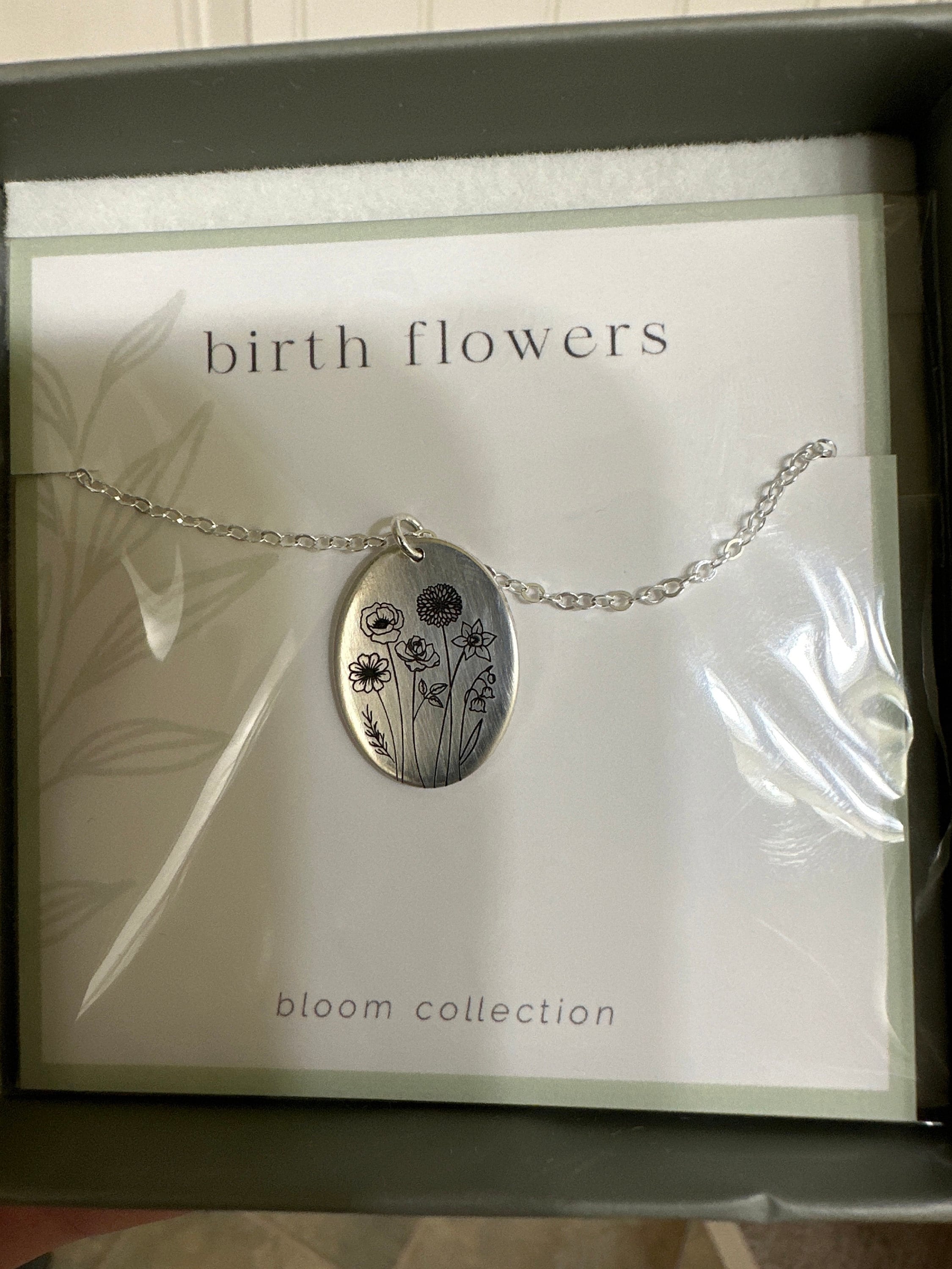 Multi Birth Flower Necklace • Flower Necklace • Floral Pendant Necklace • Mother&#39;s Day Gift • Gift for Mom • Flower Birth Month Oval BFL