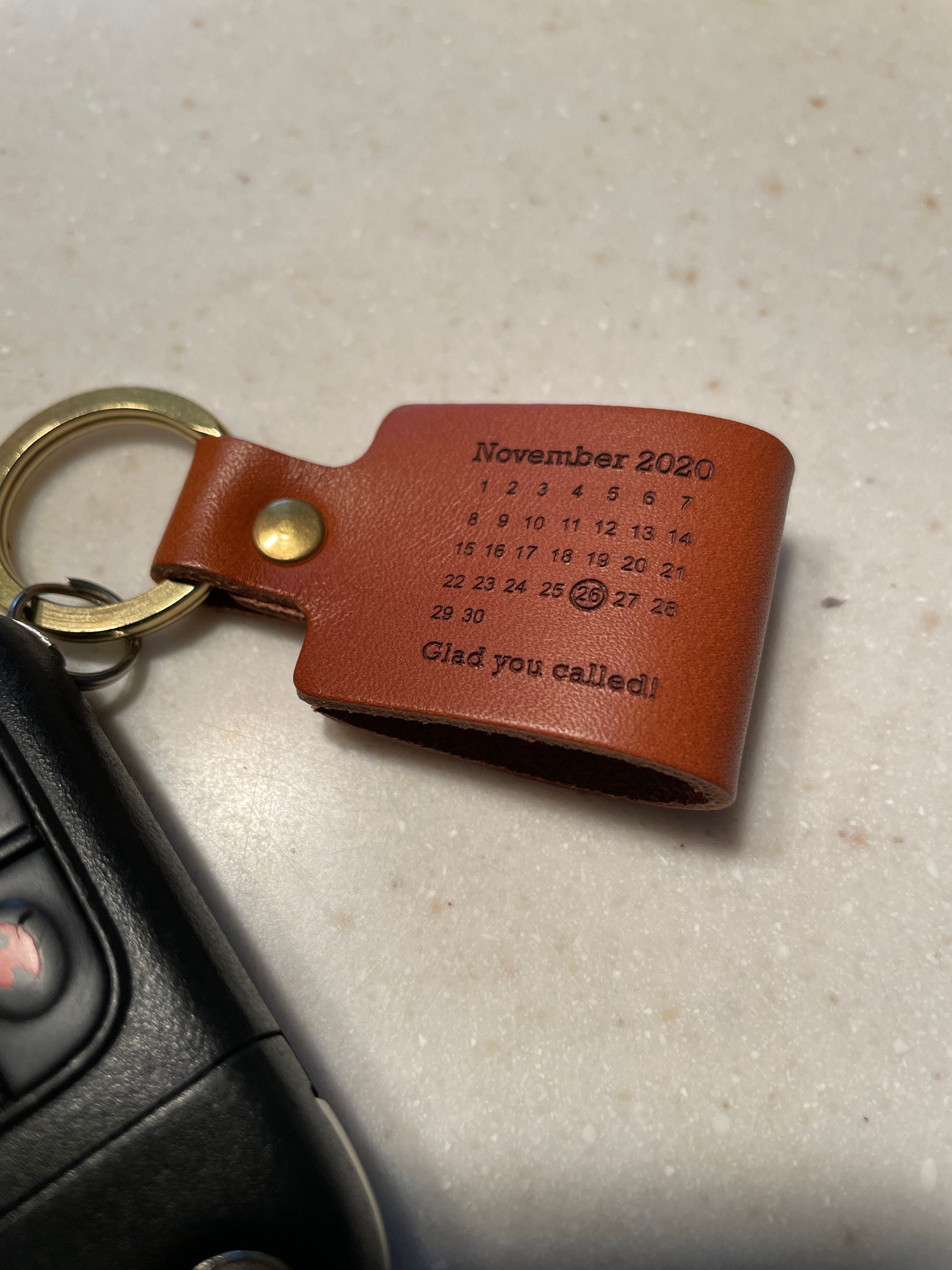 Personalized Calendar Date Keychain, Natural Leather Engraved Keyring / Valentine's Day, Third Wedding Anniversary Gift / Special Date