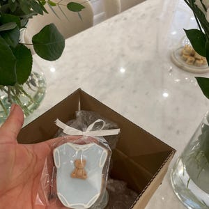 Leili added a photo of their purchase