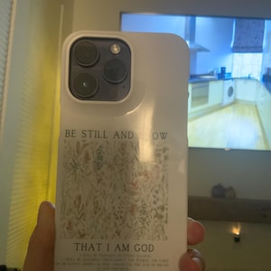 CLAUDIA added a photo of their purchase