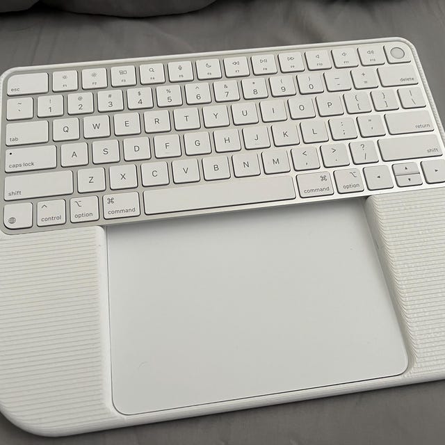 マジックトレイ • Apple Magic Keyboardおよびトラックパッド用