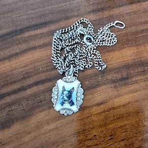 Valetta added a photo of their purchase