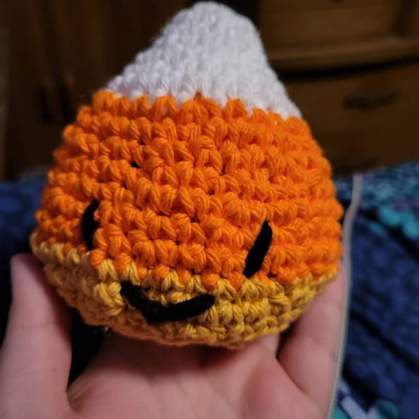 Amigurumi Candy Corn Crochet Pattern: Easy Halloween DIY (PDF Pattern ...