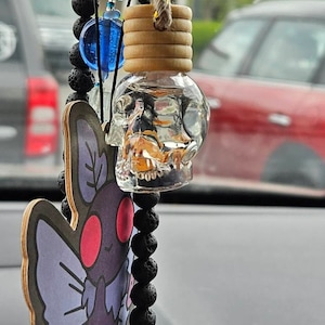 Victoria added a photo of their purchase