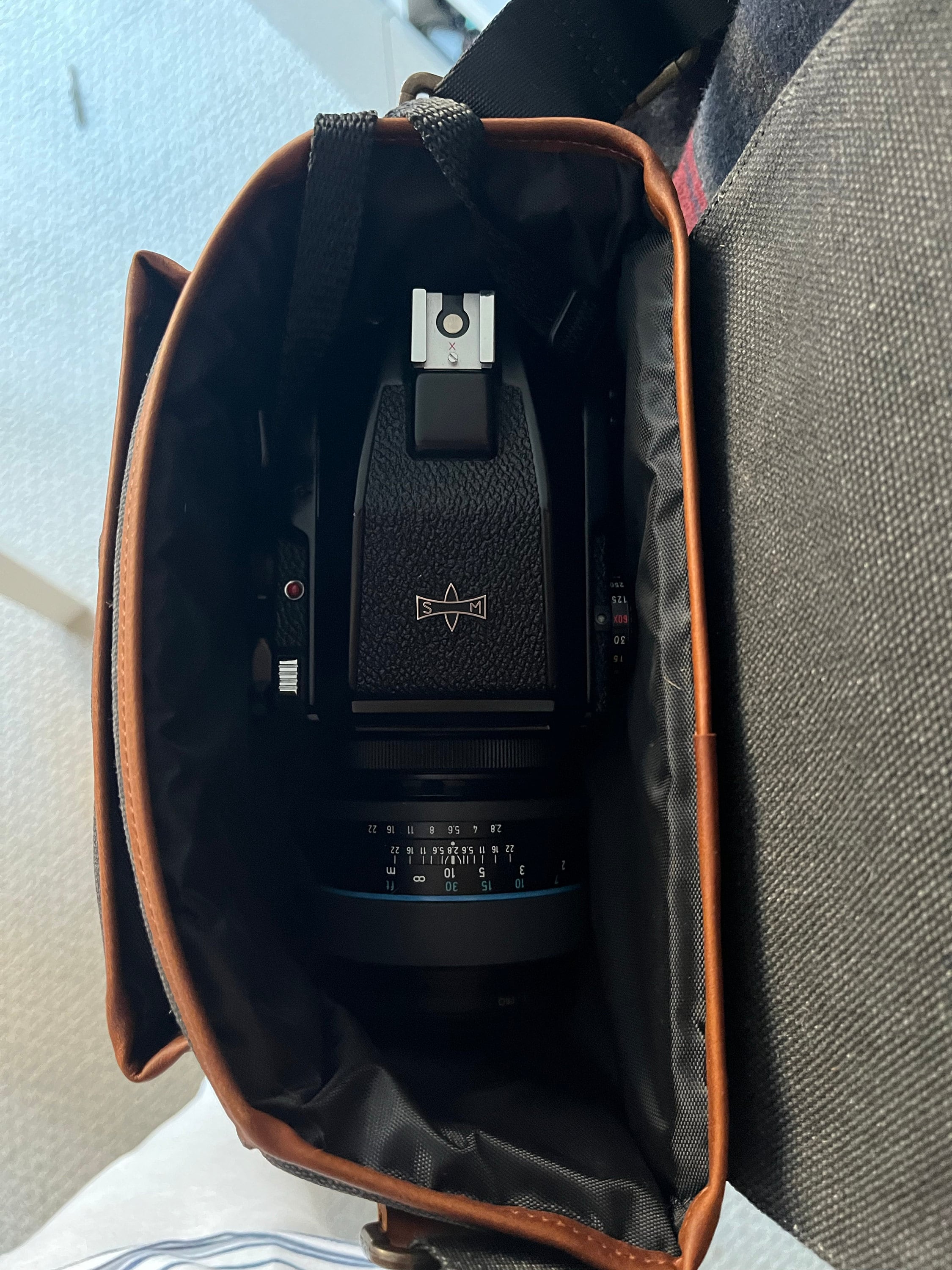 MegaGear Sequoia Canvas Camera Bag Shoulder Bag Case - Compatible with Canon Camera, Nikon, Sony SLR/DSLR Mirrorless Cameras and Lenses
