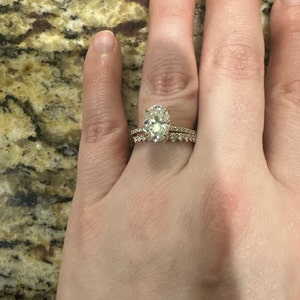 2.5CT Oval Moissanite engagement ring with hidden halo , Sterling silver 925, Yellow Gold, Rose gold, white gold engagement ring with