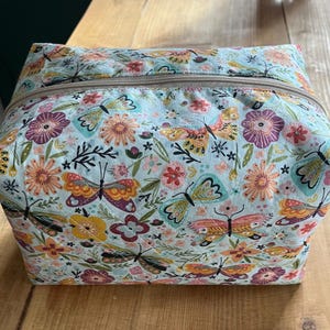 Makeup Bag PDF Sewing Pattern + Video Tutorial | 3 Size | Toiletry Bag PDF Patterns & Sewing Instructions