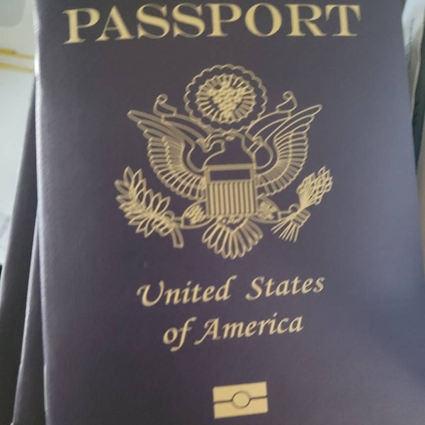 Play Passports for Kids – Fake Passport Notebook With 192 World Flags ...