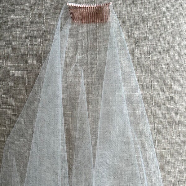 Elegant Single-tier Barely There Wedding Veil Raw Cut Long Bridal Veil