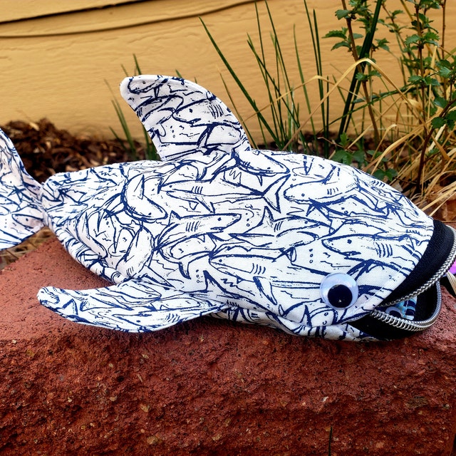 pencil case whale – Tutorial with pattern