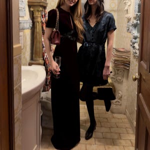 age of adaline red velvet dress Blake Lively in Age of Adaline love the dress, love her!!