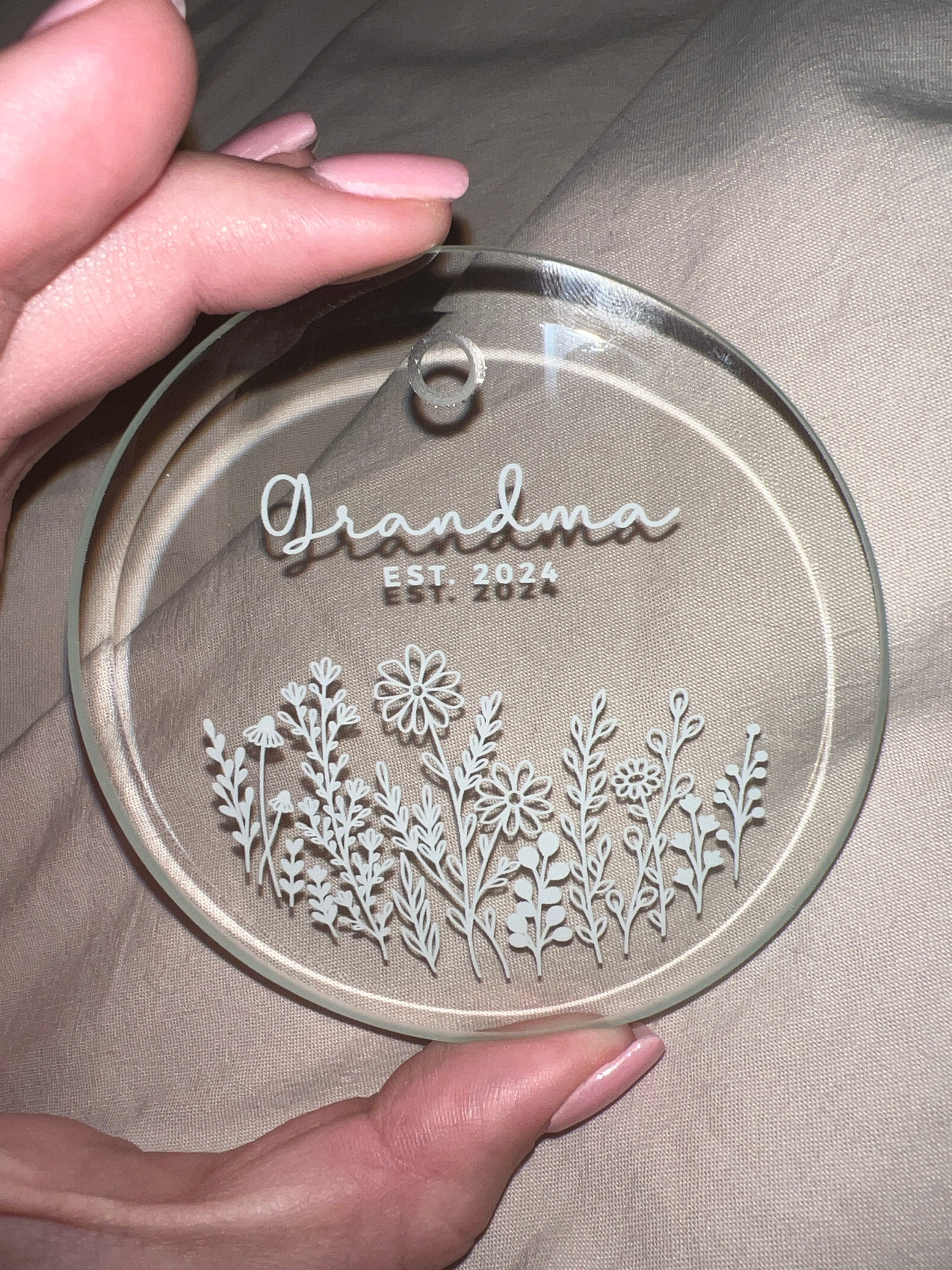 Glass Grandma Ornament, New Grandma Gift, Custom Flower Ornament,Baby Announcement, Grandma Est. Date Custom Ornament, New Baby Reveal gift