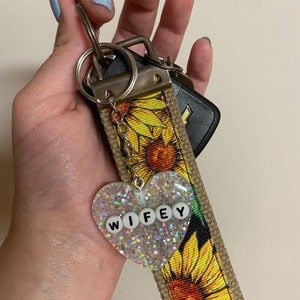 keychain resin custom heart