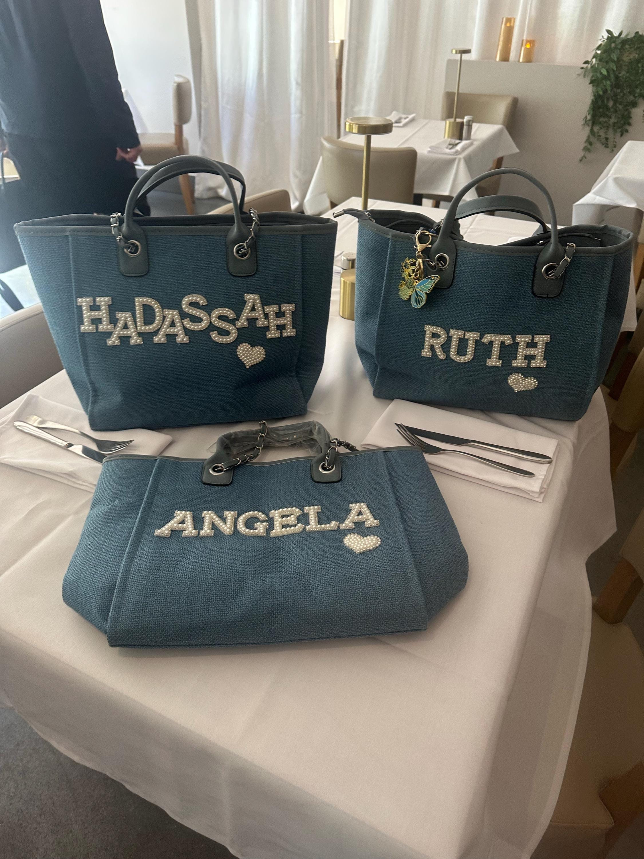 Bride Tote bag, Bridal Gift, Bachelorette bags, Honeymoon beach bag, Mrs Custom Bag, Customized Bride Bags, Bachelorette totes- chain,pearls