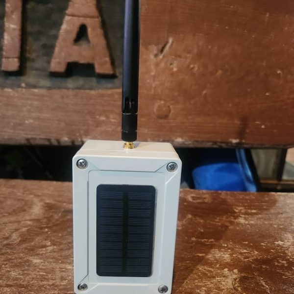 All in One Waterproof Solar Powered off Grid Lora Communications ...