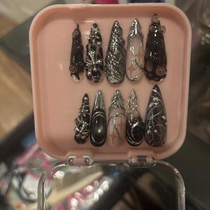 NiteZodiac added a photo of their purchase