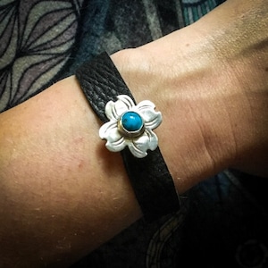 Ash added a photo of their purchase