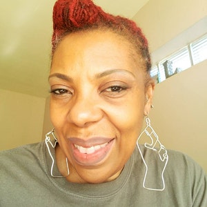 LaShaun added a photo of their purchase