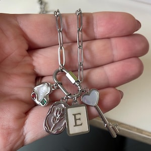 Elise hat ein Foto des gekauften Artikels hinzugefügt