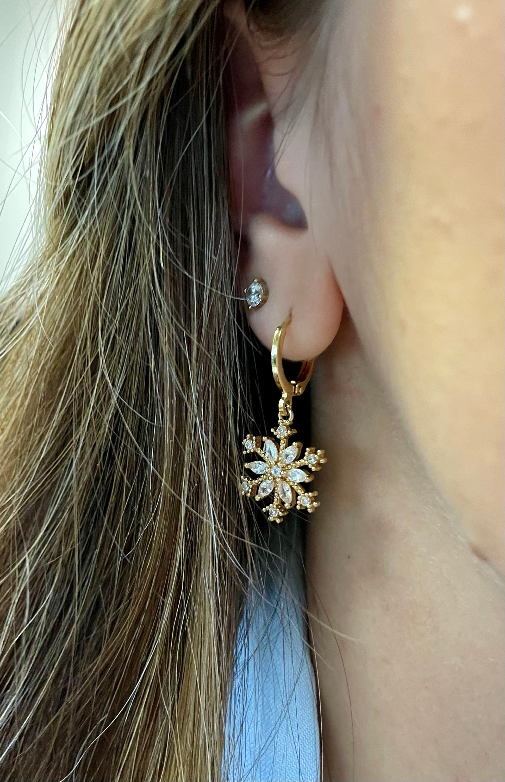 Dainty Snowflake Dangle Earrings
