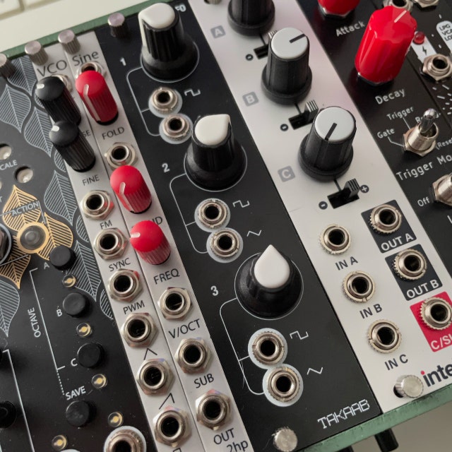 TAKAAB NEARNESS V3 Minimal Proximity Panning Mixer - Etsy