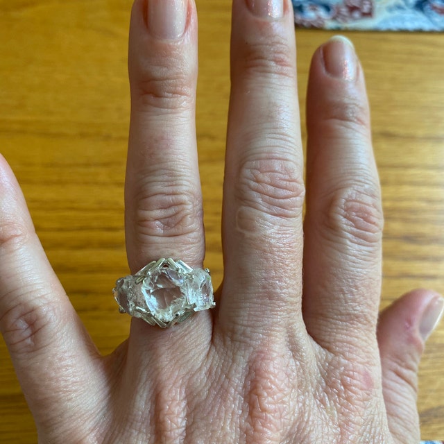 Raw Gemstone Jewelry handmade with love just for you von Avello