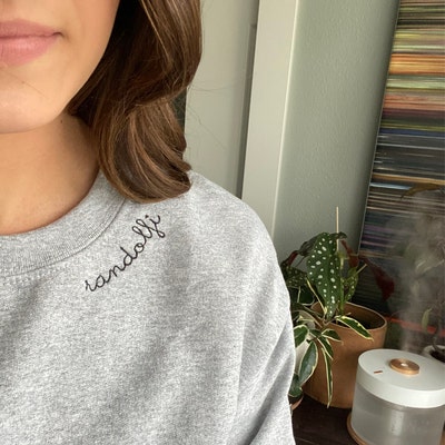 Custom Embroidered Mama Sweatshirt Custom Name Sweatshirt - Etsy