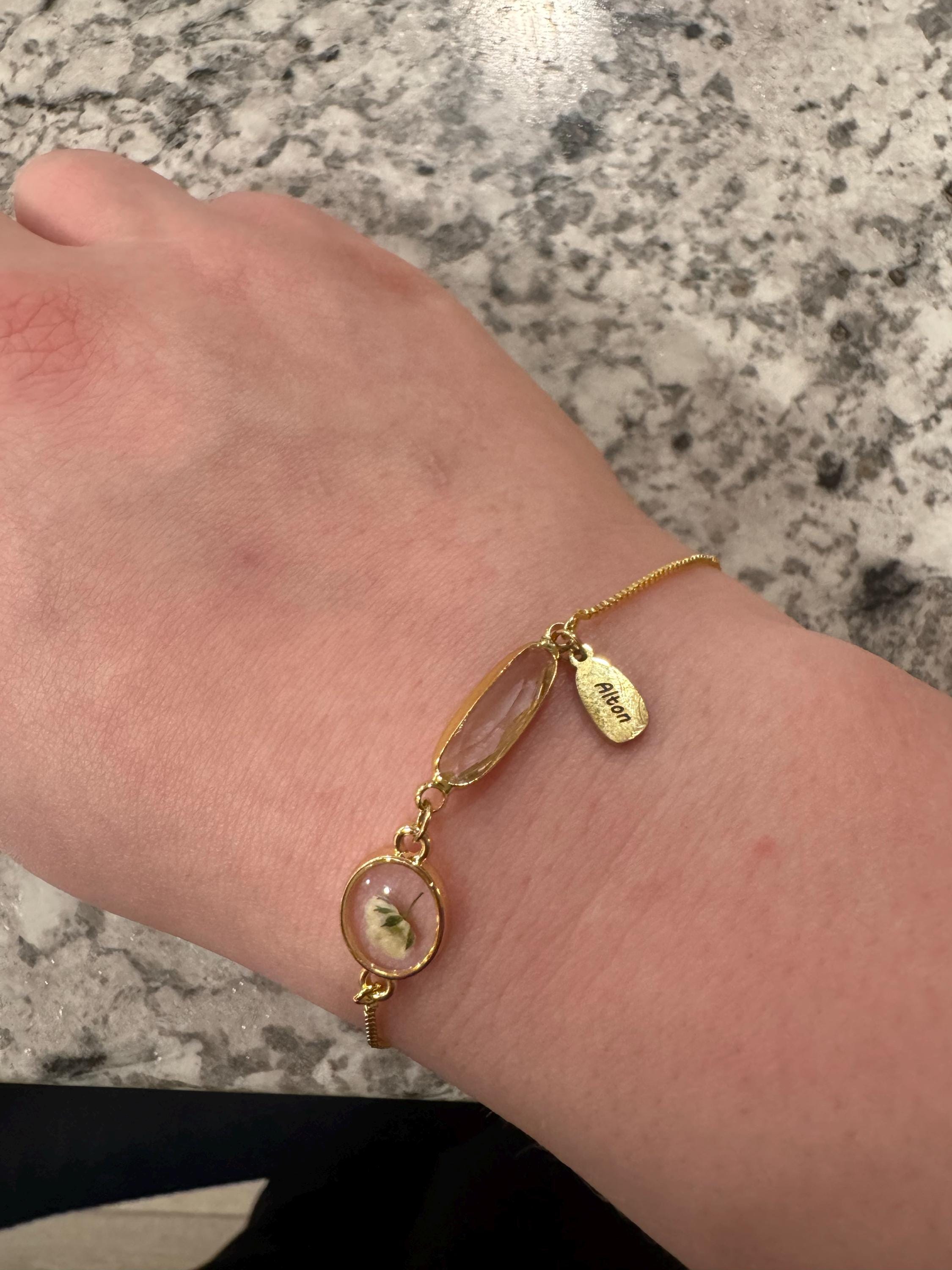Baby's Breath Bracelet with Birthstone, Custom Birthstone Bracelet, Pressed Flower Bracelet, Miscarriage Gift, Baby Loss, Grieving Mom Gift