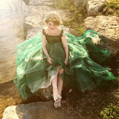 Vintage Trained Emerald Green Lace Tulle Gown w Floral Applique