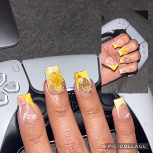 Jaquelyn added a photo of their purchase