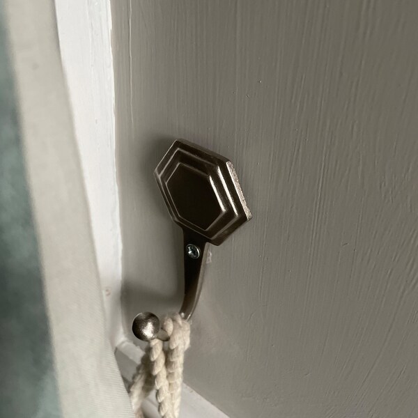 1 Pair of Roller Blind End Caps Hold Down Fittings for Roller Blind ...