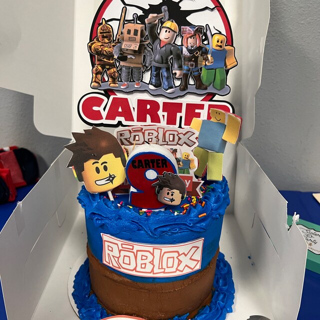 Celebrate with Cake!: Roblox Logo Head 3D sculpted Cake