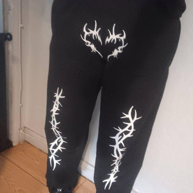 早期完売★NOT4NERD★Dagger Tribal Logo Incision Sweat Pants 낫포너드(NOT4NERD) Dagger Tribal Logo Incision Sweat Pants