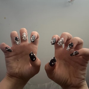 maiya added a photo of their purchase