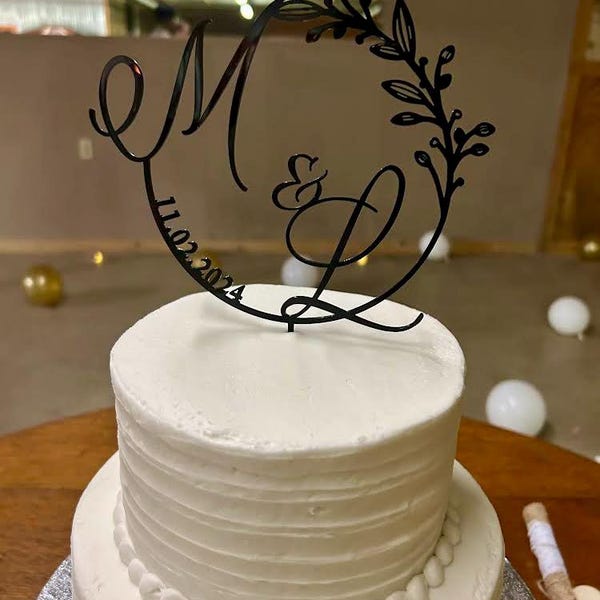 Custom Mr. Mrs Cake Toppers, Gold Cake Toppers for Wedding ...