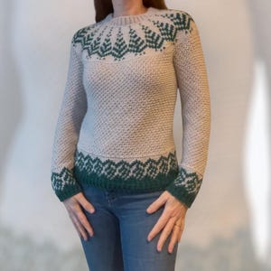 CROCHET PATTERN + VIDEO Cozy Fair Isle Pine Crochet Sweater CROCHET PATTERN + VIDEO Cozy Fair Isle Pine Crochet Sweater