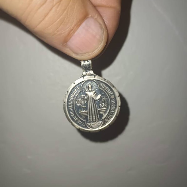 Gold Religious Necklace For En Saint Australia