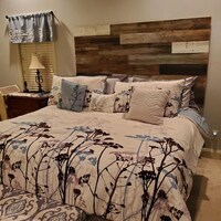 Whitewashed Reclaimed Wood Headboard Price Reference: Adorable Farmhouse Whitewashed Reclaimed Wood Headboard