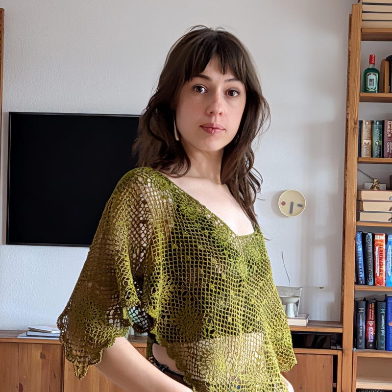 Finished Clover Drift Poncho, made by a customer
