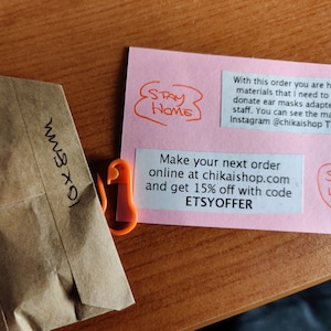 Etsy のお客さま さんが購入した商品の写真を追加しました