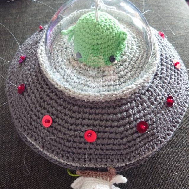 かぎ針編みキット lalylala UFO 編みぐるみ DIY • オルゴール、空飛ぶ