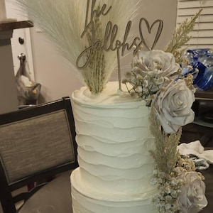 Lopez added a photo of their purchase