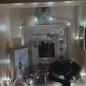 Shania added a photo of their purchase